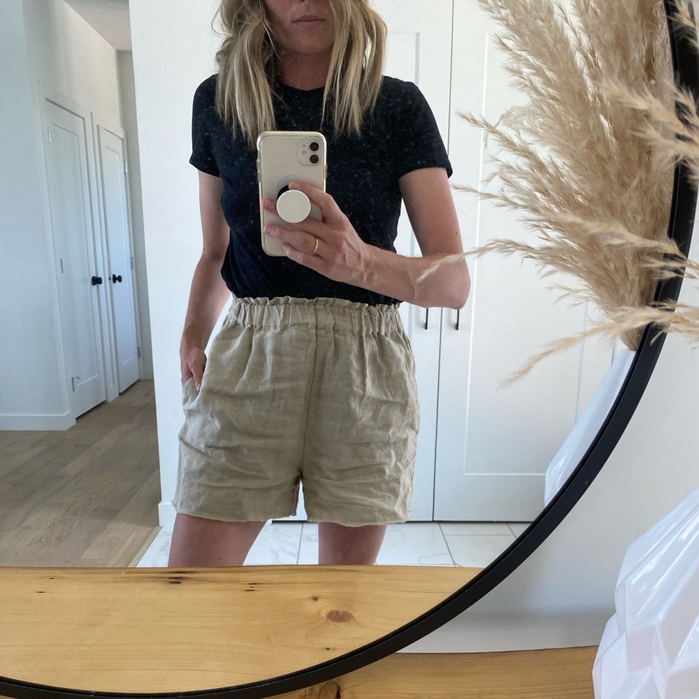 Lenok Linen High Rise Shorts